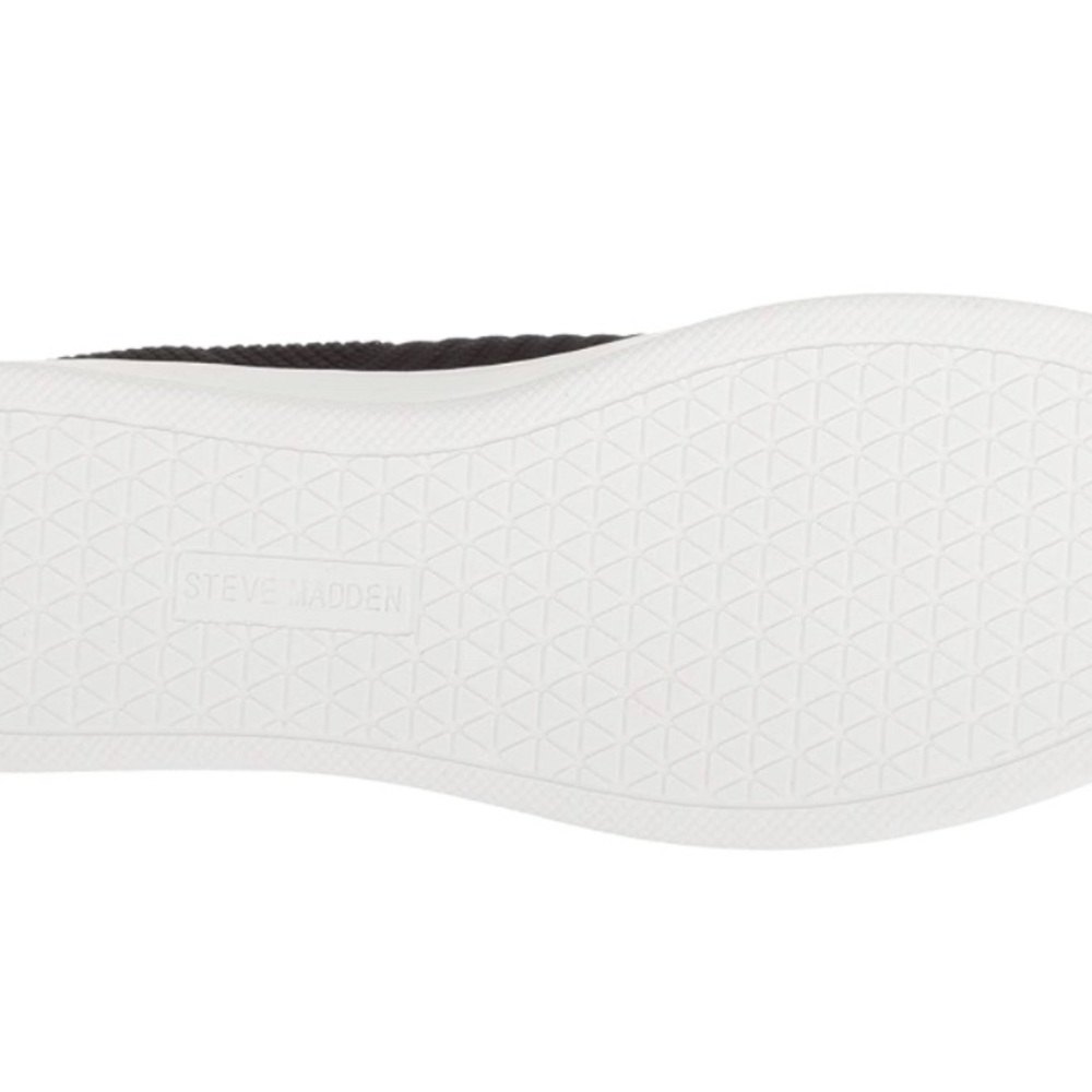 COPY - Steve Madden Women's Beale Sneaker - Picture 6 of 8
